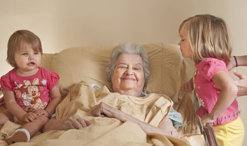 Carden Jaden Ma Hoots 2010-06-18 07-17-35 AM _CAS2985